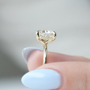 The Kamellie - Engagement Ring Made in Yellow Gold