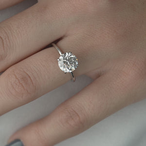 The Kamellie - Engagement Ring Made in White Gold