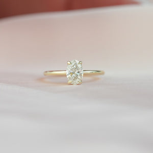 The Kamellie - Engagement Ring Made in Yellow Gold