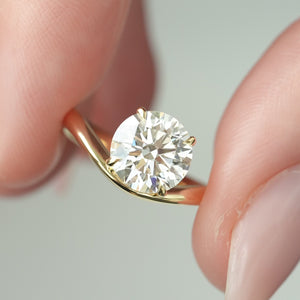 The Berta - Engagement Ring Made in Yellow Gold