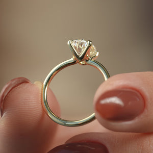 The Ashley - Engagement Ring Made in Yellow Gold