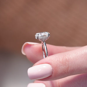 The Sarah - Engagement Ring Made in Platinum