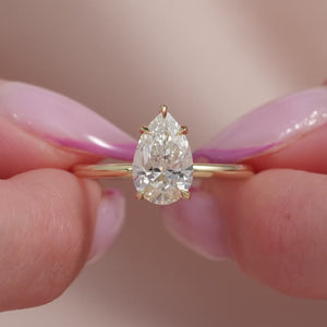 The Margot - Engagement Ring Made in Yellow Gold